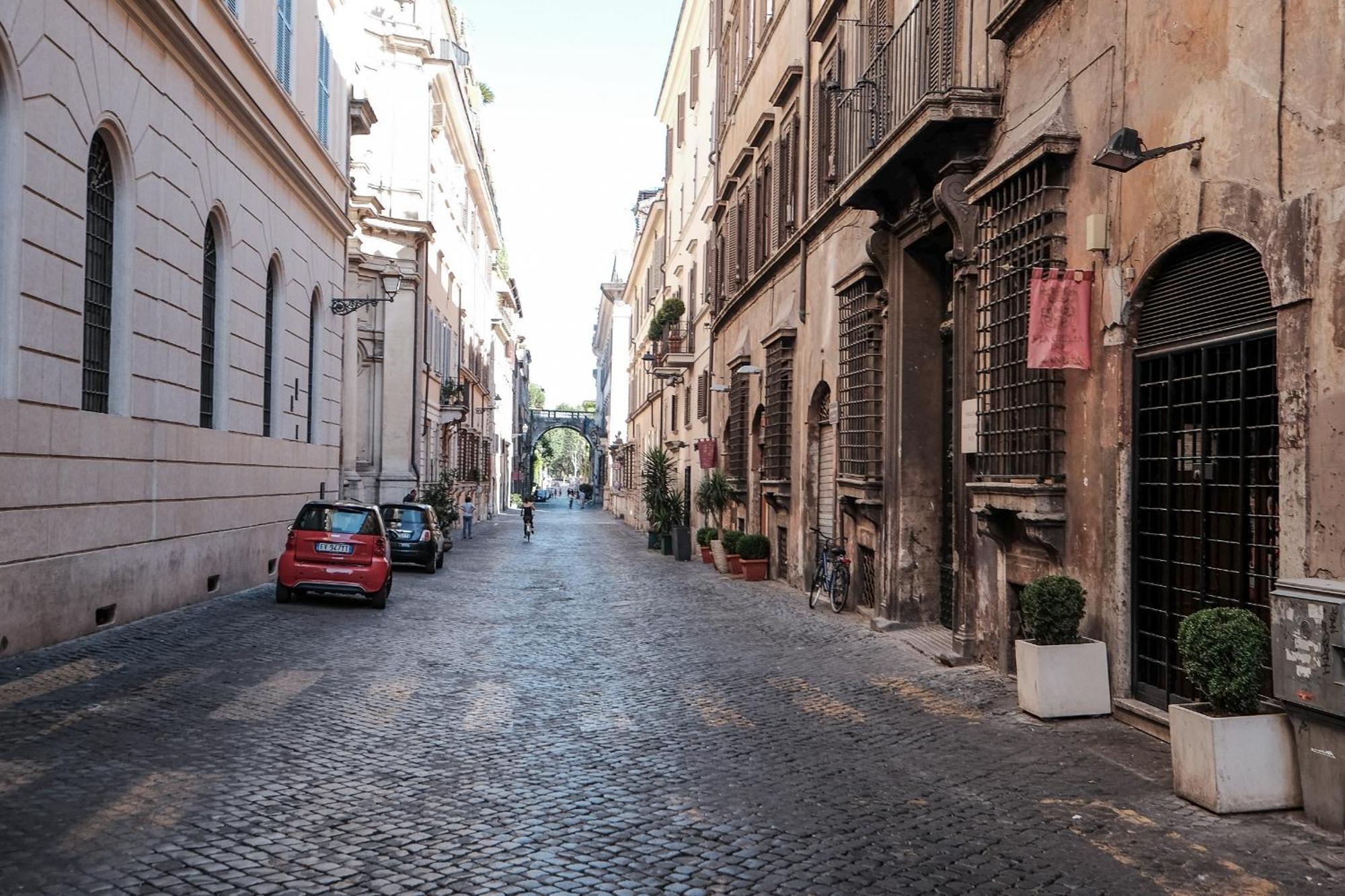 Via Giulia Lovely Nest Apartment Rome Exterior photo